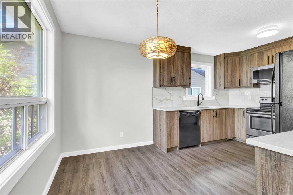 Single Family House 3 Level for Sale in  Shawinigan Drive SW Shawnessy Calgary 