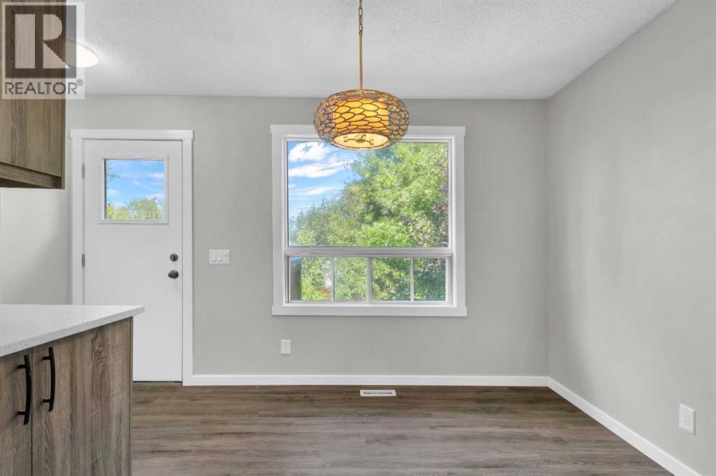 Single Family House 3 Level for Sale in  Shawinigan Drive SW Shawnessy Calgary 