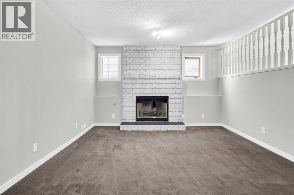 Single Family House 3 Level for Sale in  Shawinigan Drive SW Shawnessy Calgary 