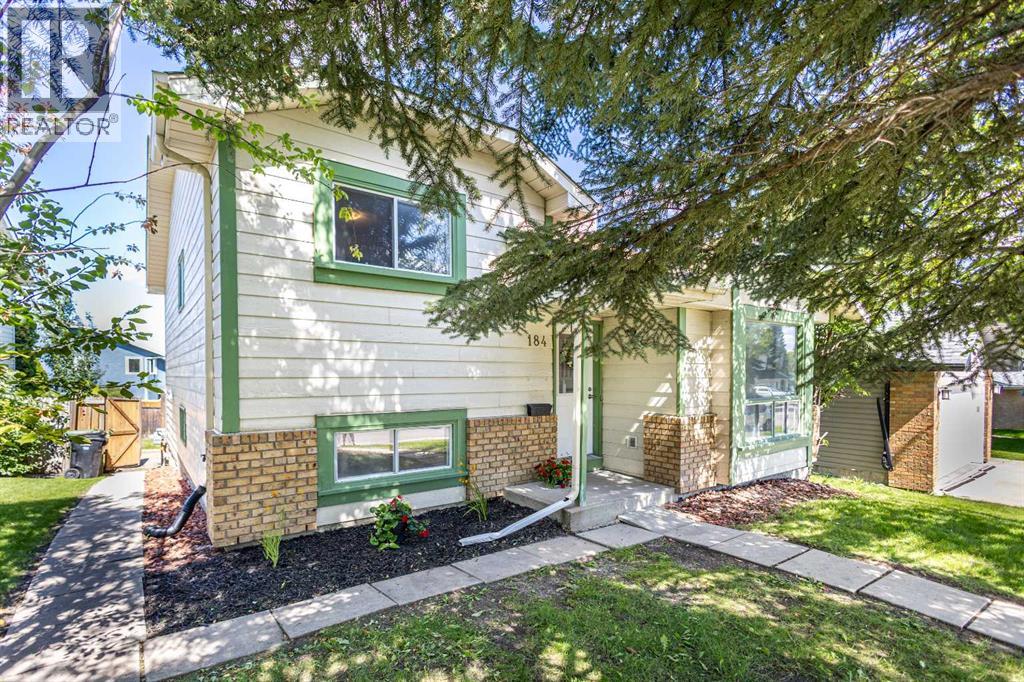 Single Family House 3 Level for Sale in  Shawinigan Drive SW Shawnessy Calgary 