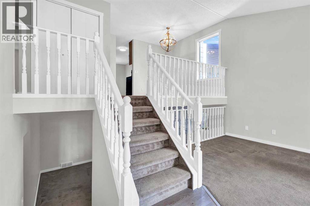 Single Family House 3 Level for Sale in  Shawinigan Drive SW Shawnessy Calgary 