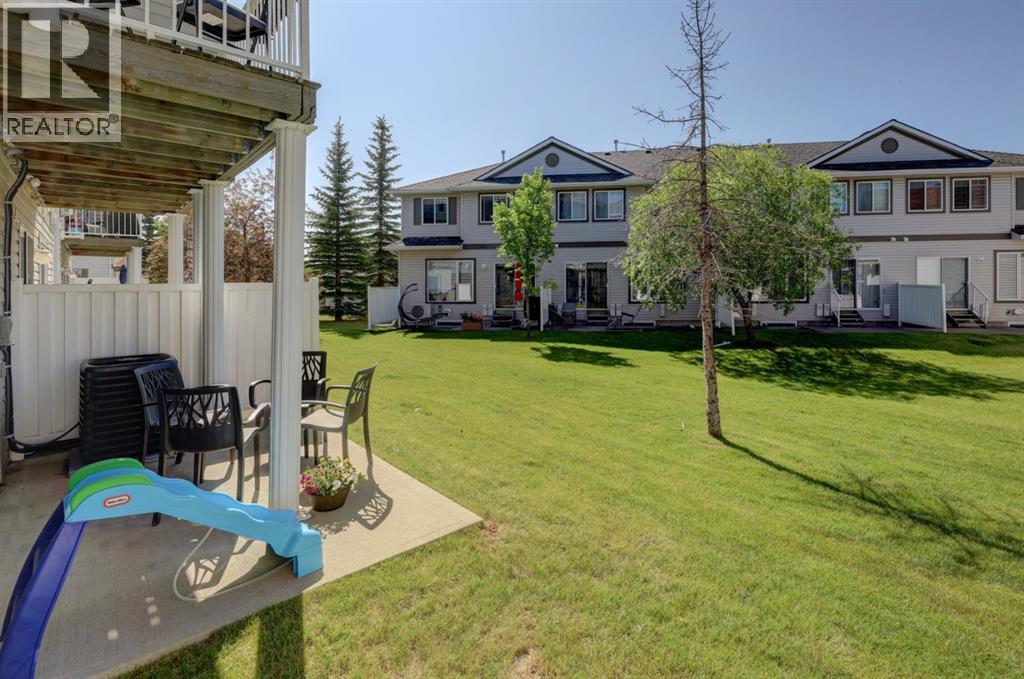 Single Family House for Sale in  Rocky Vista Circle NW Rocky Ridge Calgary 