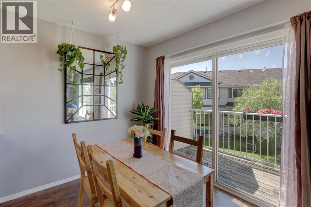 Single Family House for Sale in  Rocky Vista Circle NW Rocky Ridge Calgary 