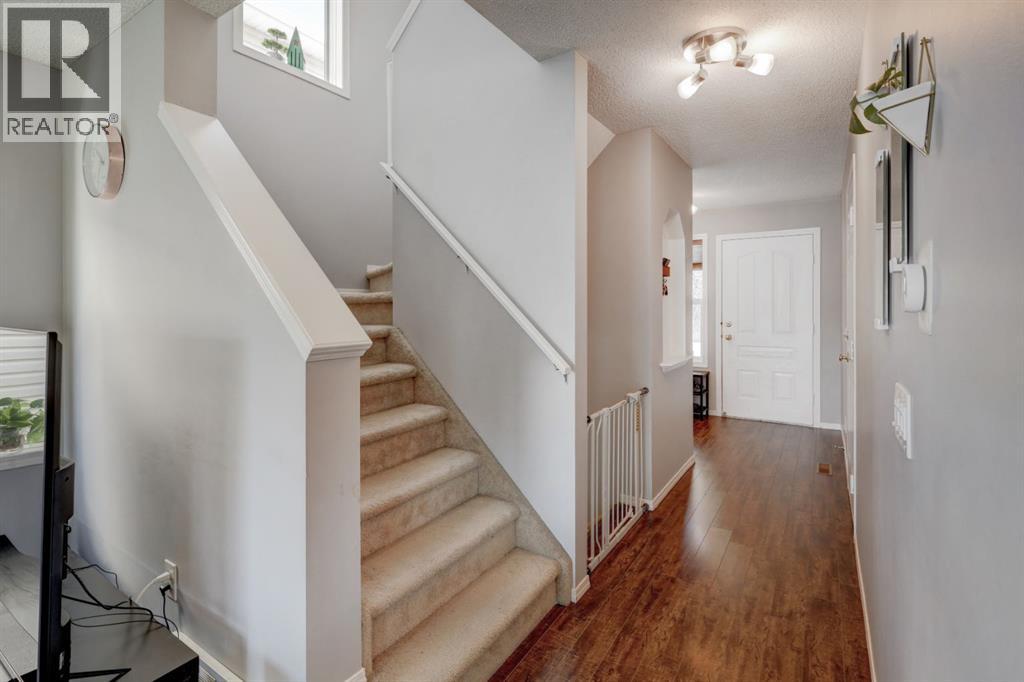 Single Family House for Sale in  Rocky Vista Circle NW Rocky Ridge Calgary 