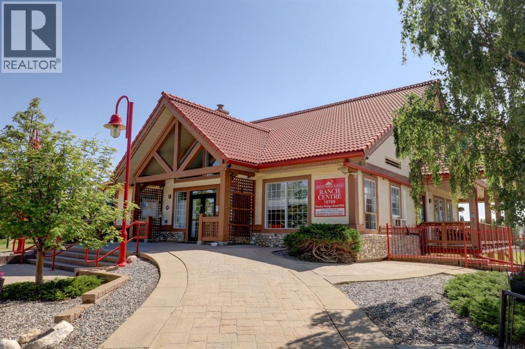 Single Family House for Sale in  Rocky Vista Circle NW Rocky Ridge Calgary 