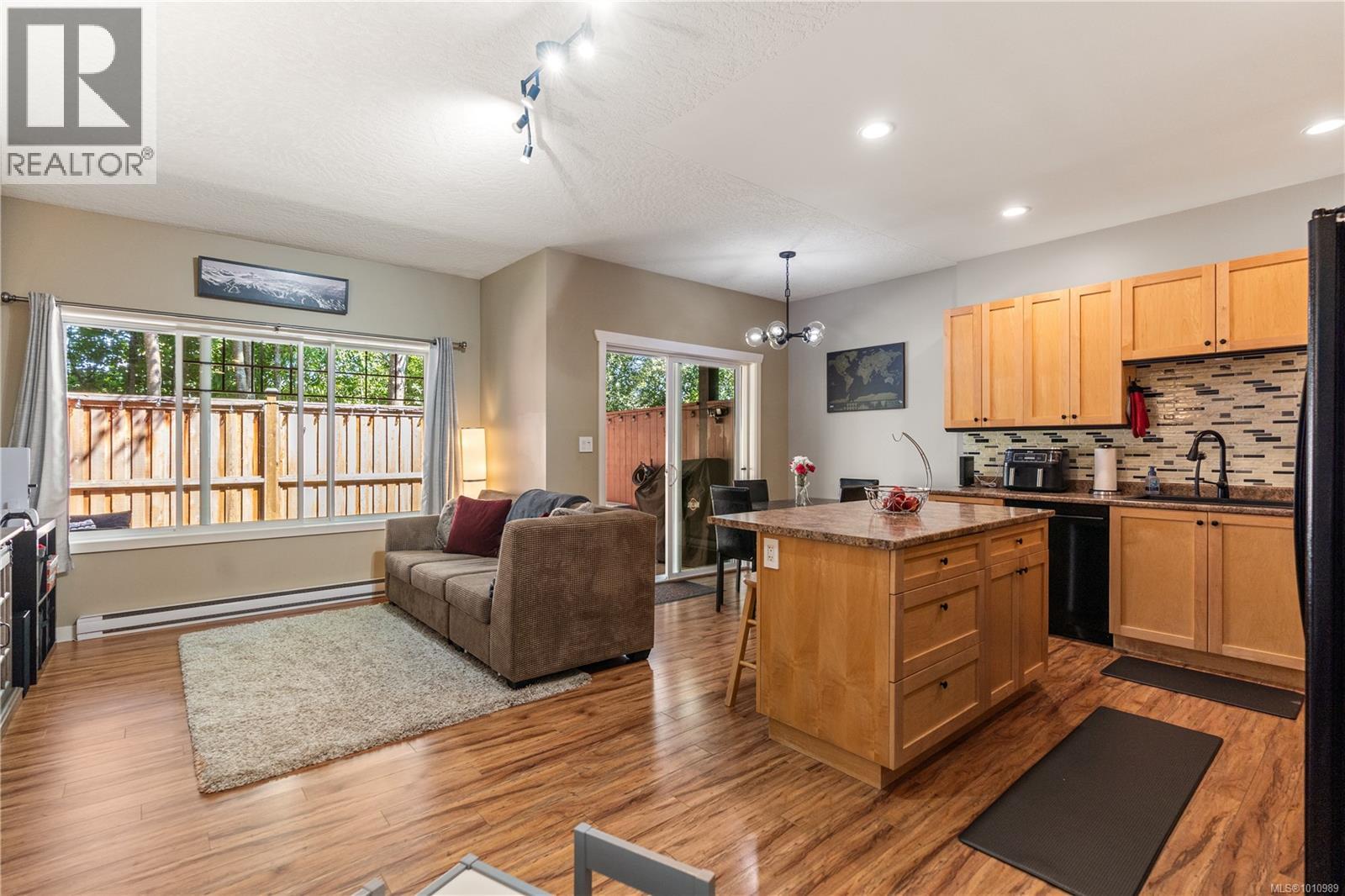 Photo 10 of 114 6838 Grant Rd, Sooke BC