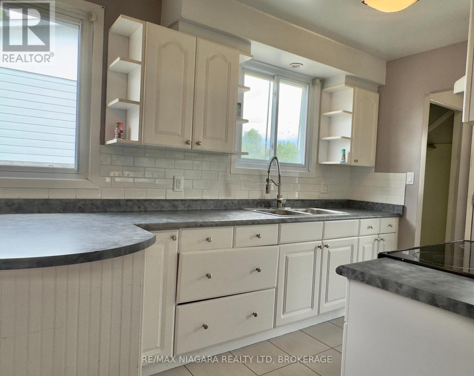 Photo 9 of 97 Tupper Drive, Thorold ON