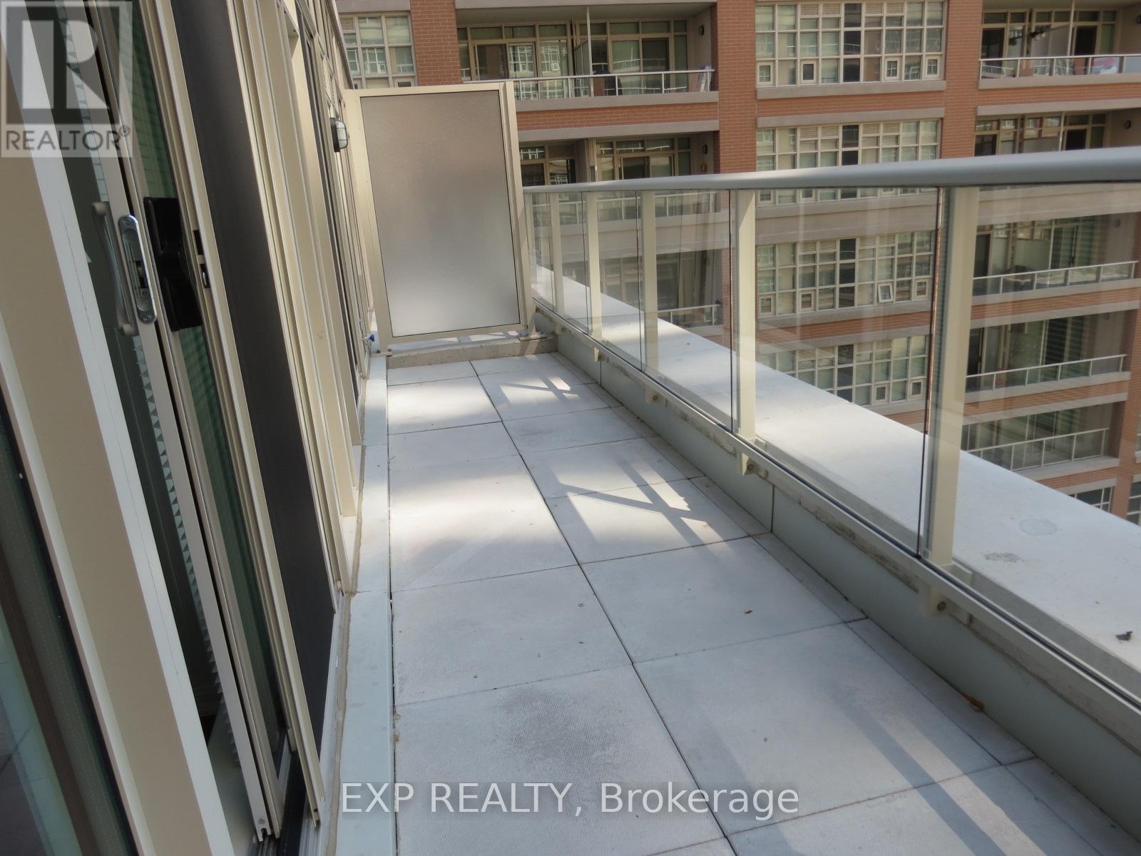 Photo 3 of 724 85 East Liberty Street, Toronto ON