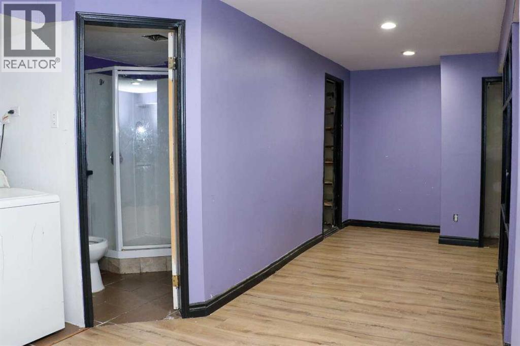 Single Family House for Sale in  Riverbend Drive SE Riverbend Calgary 