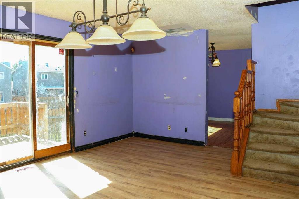 Single Family House for Sale in  Riverbend Drive SE Riverbend Calgary 