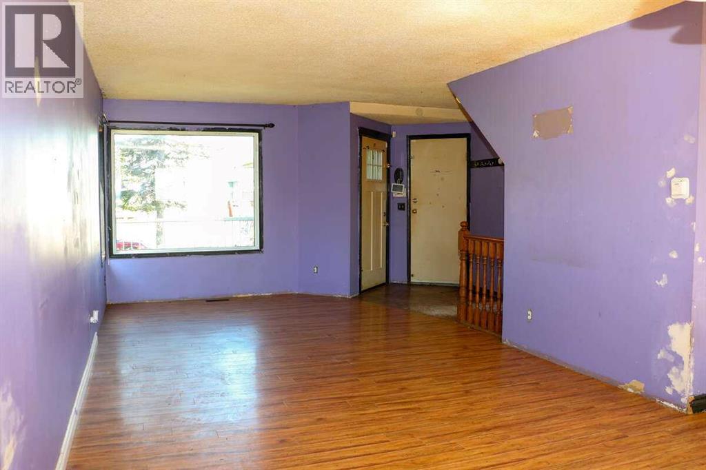 Single Family House for Sale in  Riverbend Drive SE Riverbend Calgary 