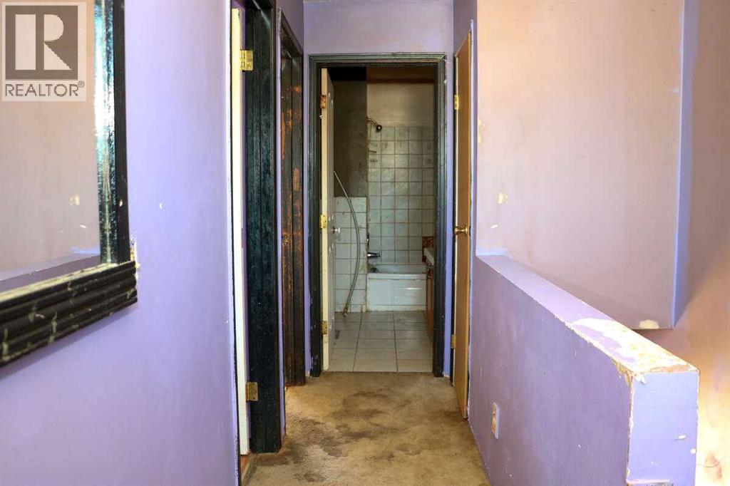 Single Family House for Sale in  Riverbend Drive SE Riverbend Calgary 