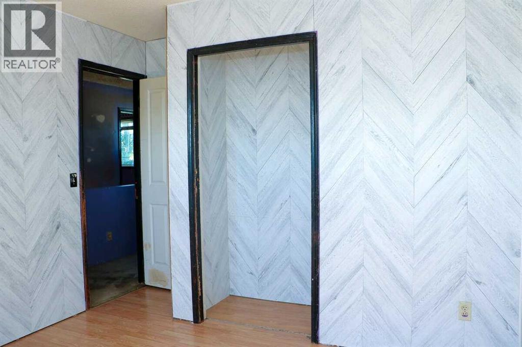 Single Family House for Sale in  Riverbend Drive SE Riverbend Calgary 