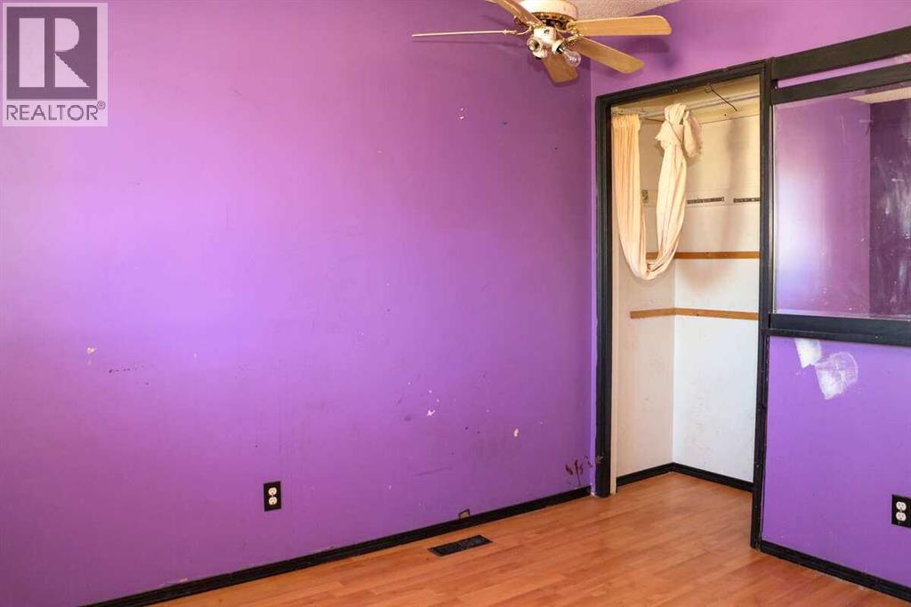 Single Family House for Sale in  Riverbend Drive SE Riverbend Calgary 