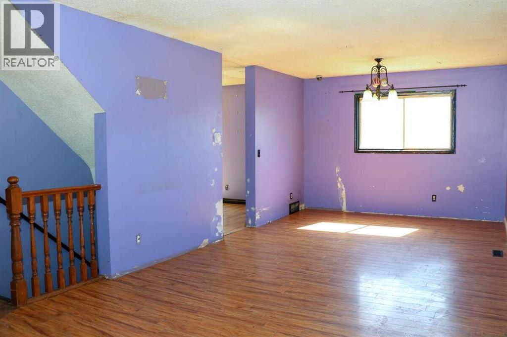 Single Family House for Sale in  Riverbend Drive SE Riverbend Calgary 