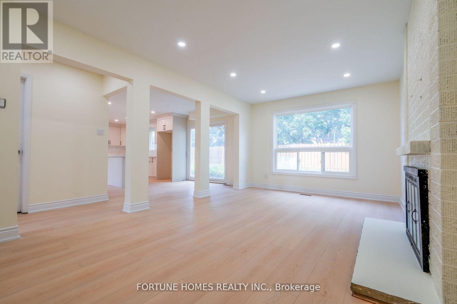 Single Family House for Sale in  NASMITH STREET Brampton (Westgate) 
