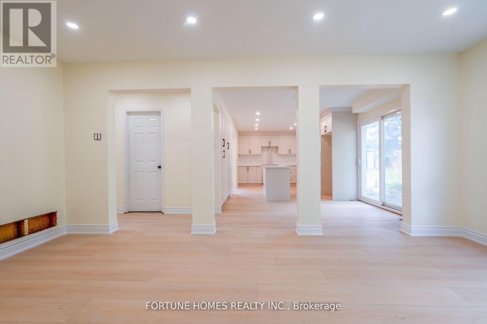 Single Family House for Sale in  NASMITH STREET Brampton (Westgate) 
