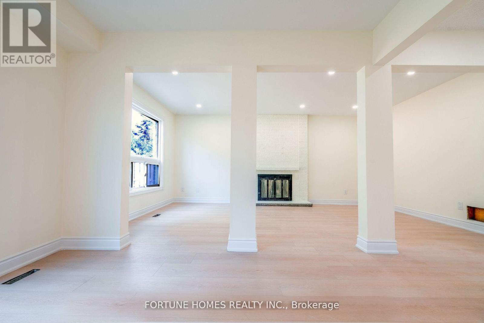 Single Family House for Sale in  NASMITH STREET Brampton (Westgate) 