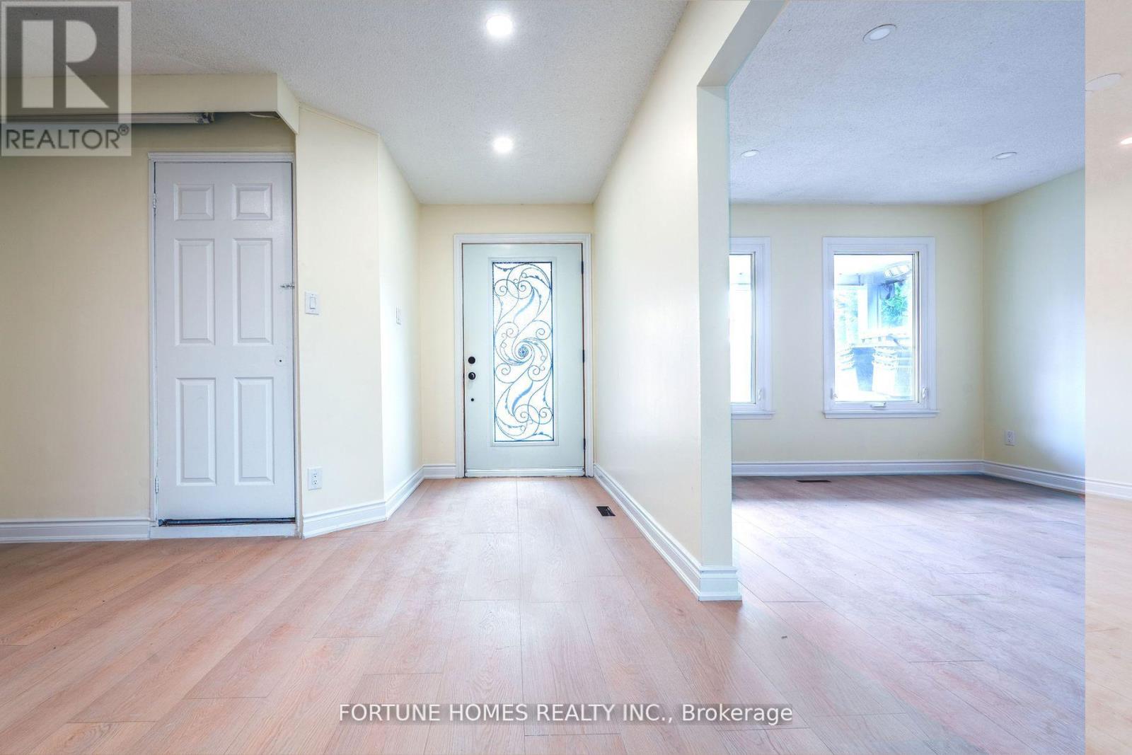 Single Family House for Sale in  NASMITH STREET Brampton (Westgate) 