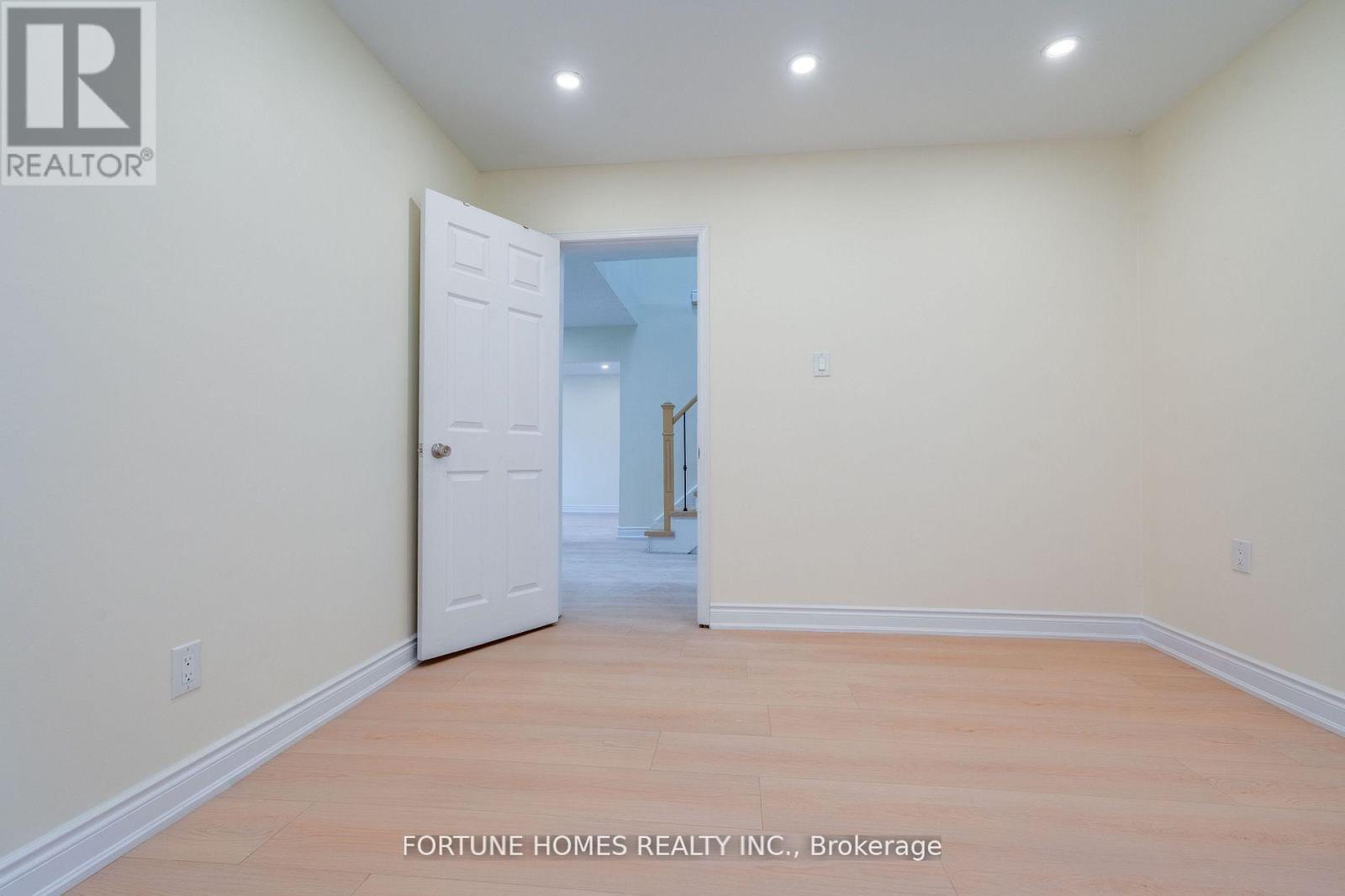 Single Family House for Sale in  NASMITH STREET Brampton (Westgate) 