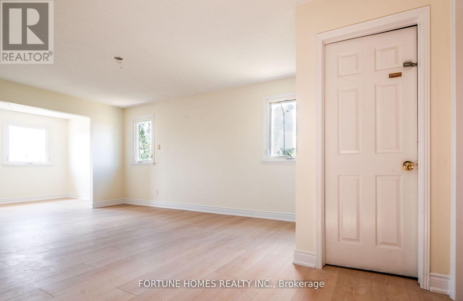Single Family House for Sale in  NASMITH STREET Brampton (Westgate) 
