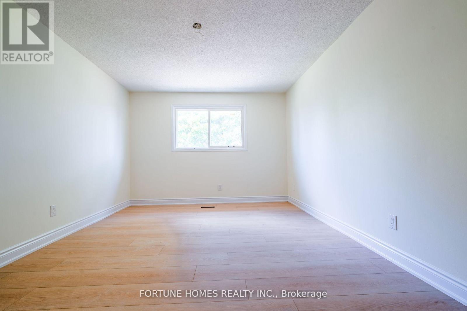 Single Family House for Sale in  NASMITH STREET Brampton (Westgate) 