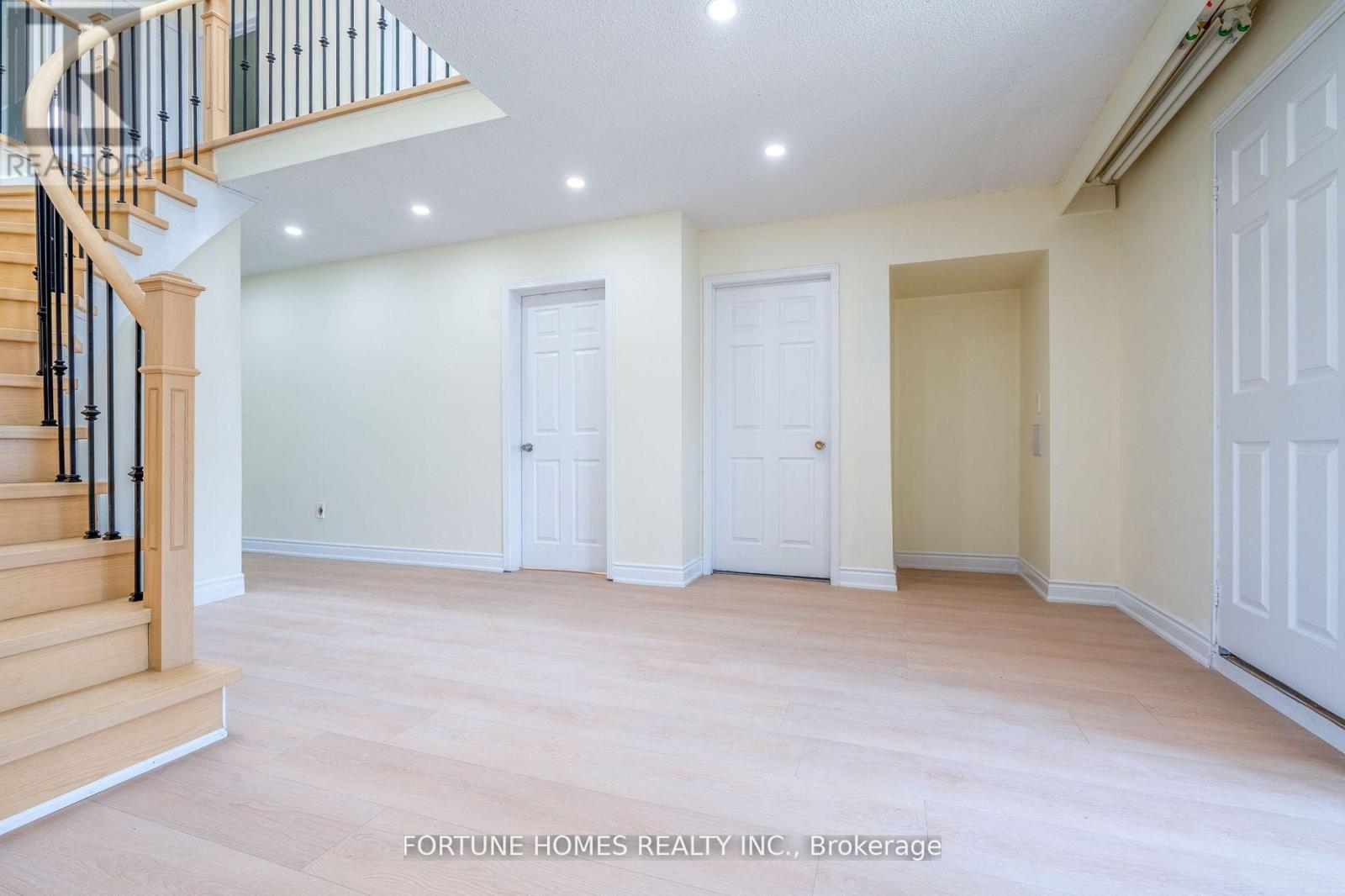 Single Family House for Sale in  NASMITH STREET Brampton (Westgate) 