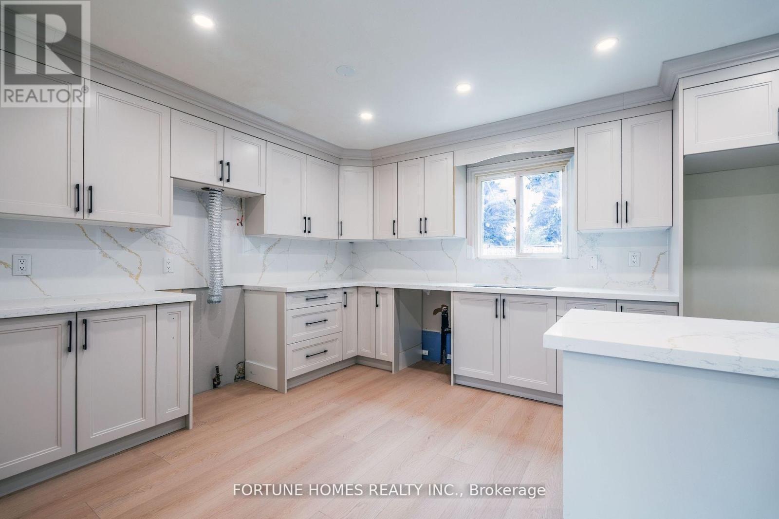 Single Family House for Sale in  NASMITH STREET Brampton (Westgate) 