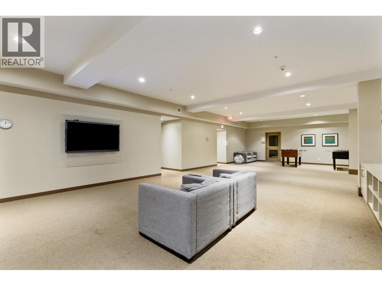 Photo 8 of 606 3093 Windsor Gate, Coquitlam BC