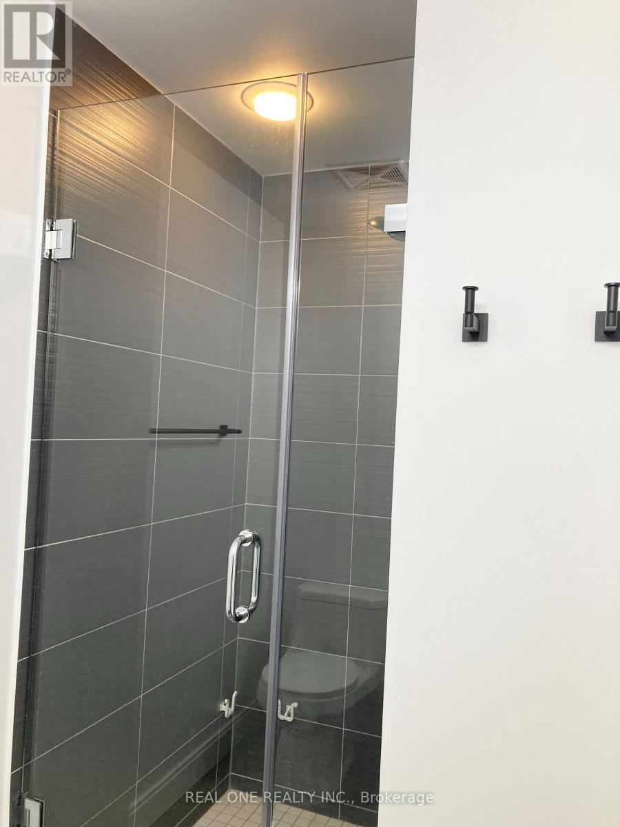 Photo 12 of 405 50 Absolute Avenue, Mississauga ON