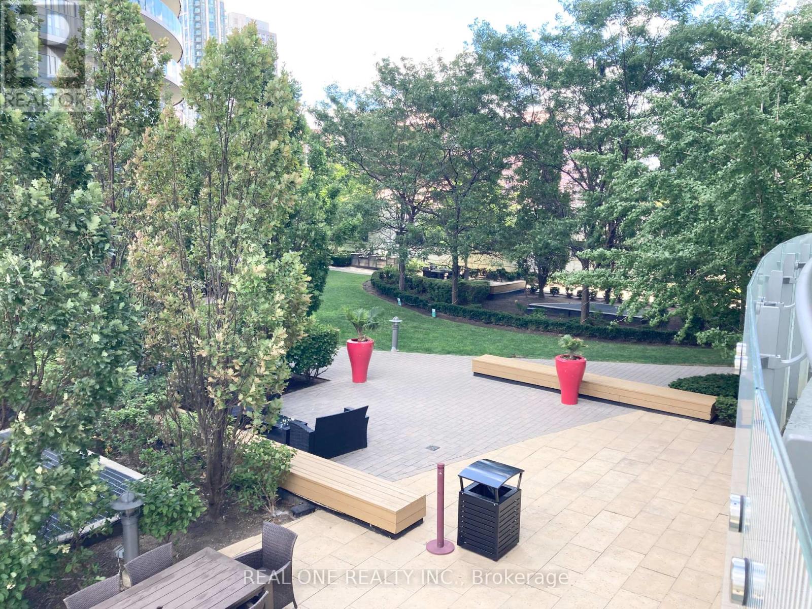 Photo 17 of 405 50 Absolute Avenue, Mississauga ON