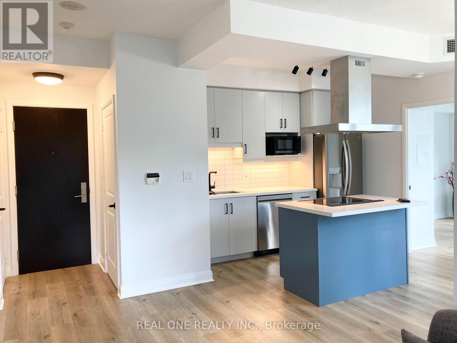 Photo 11 of 405 50 Absolute Avenue, Mississauga ON