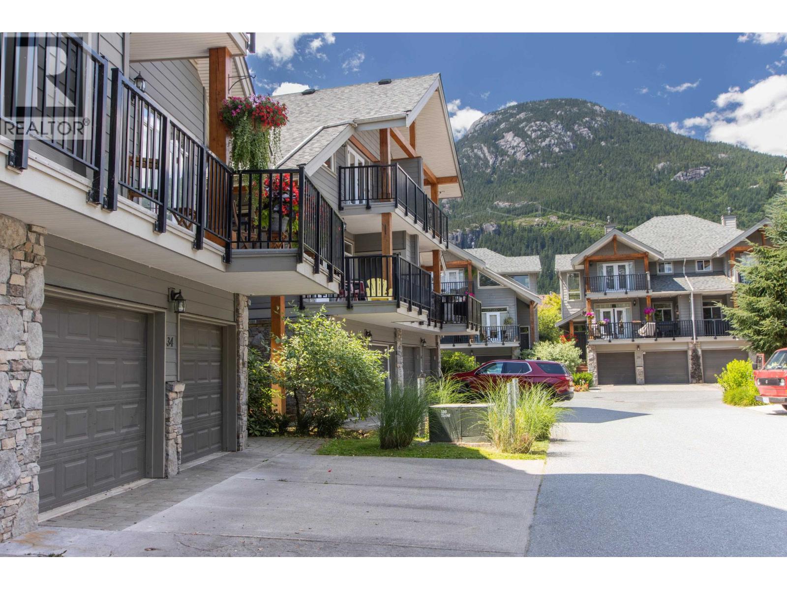 Photo 14 of 34 39758 Government Road, Squamish BC