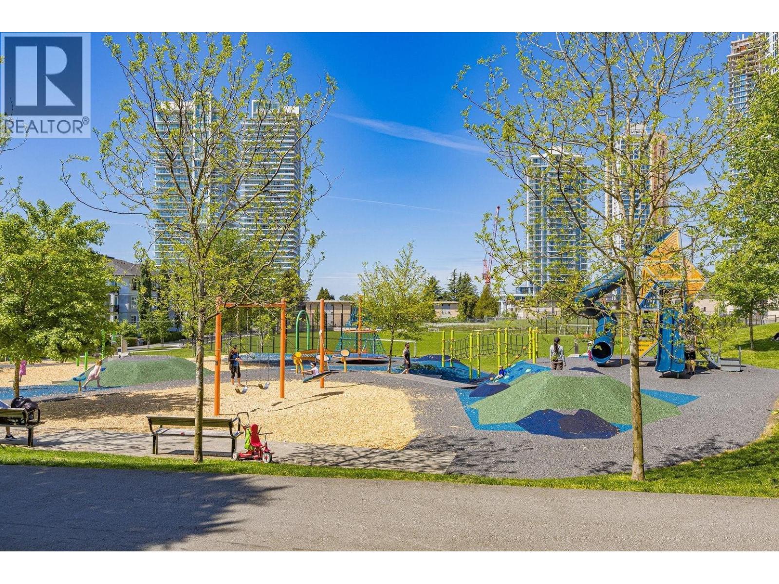 Photo 34 of 508 657 Whiting Way, Coquitlam BC