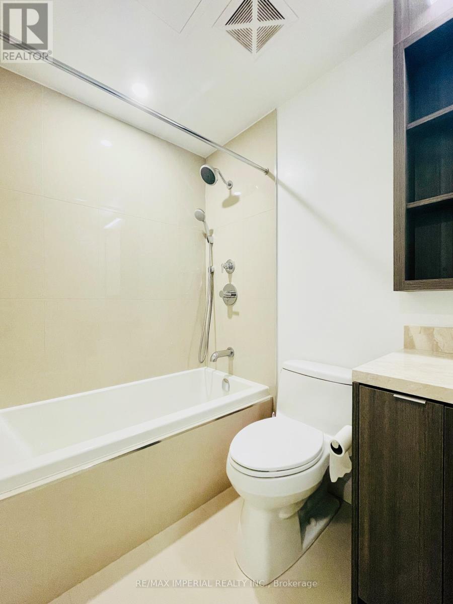 Photo 14 of 3510 125 Blue Jays Way, Toronto ON
