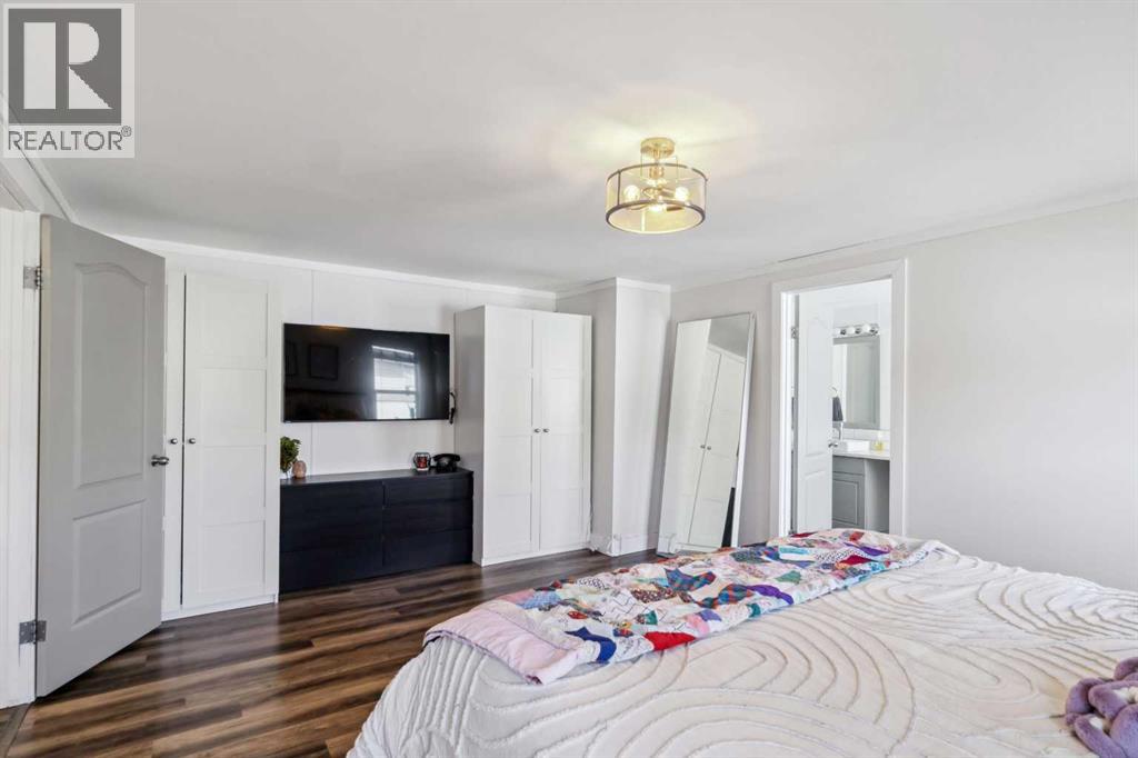 Photo 10 of 540 Mckinlay Crescent, Fort Mcmurray AB