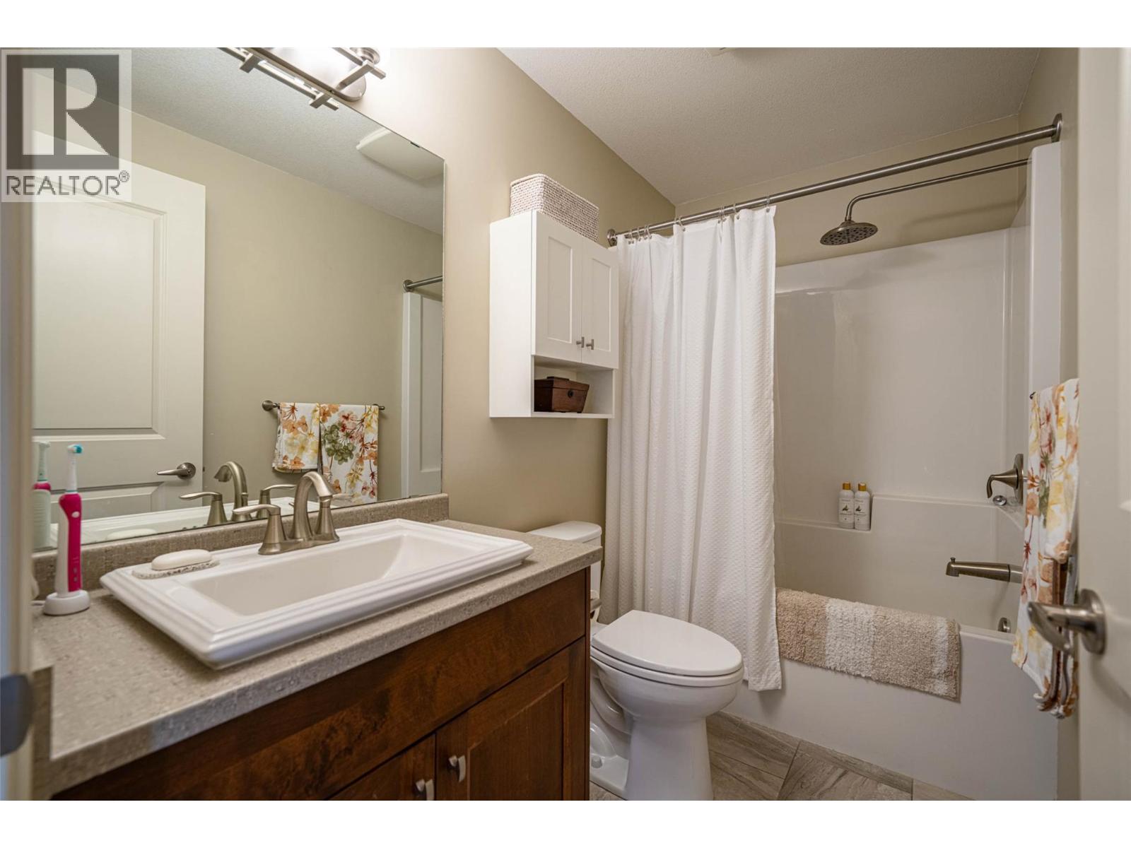 Photo 8 of 3010 35 Street Unit 205, Vernon BC