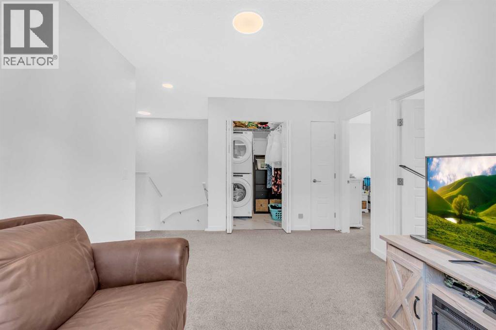 Photo 7 of 18 Wolf Creek Rise Se, Calgary AB