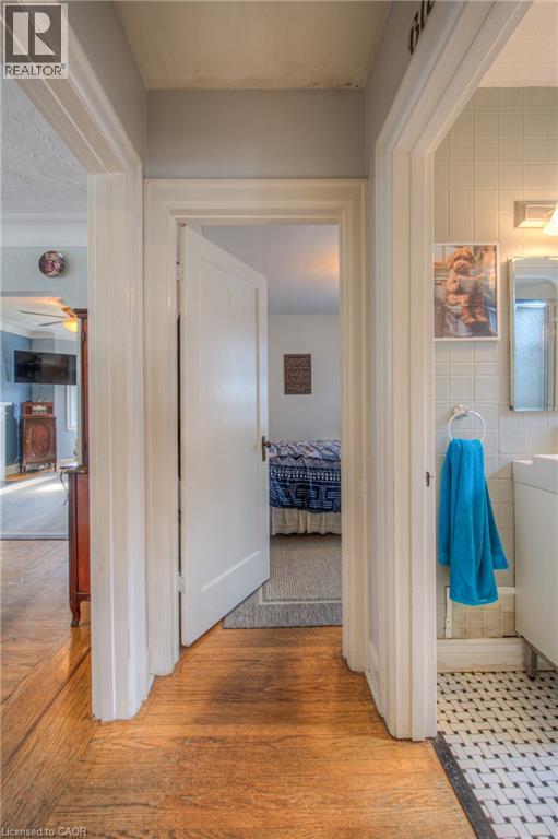 Photo 21 of 14 Barons Avenue S, Hamilton ON