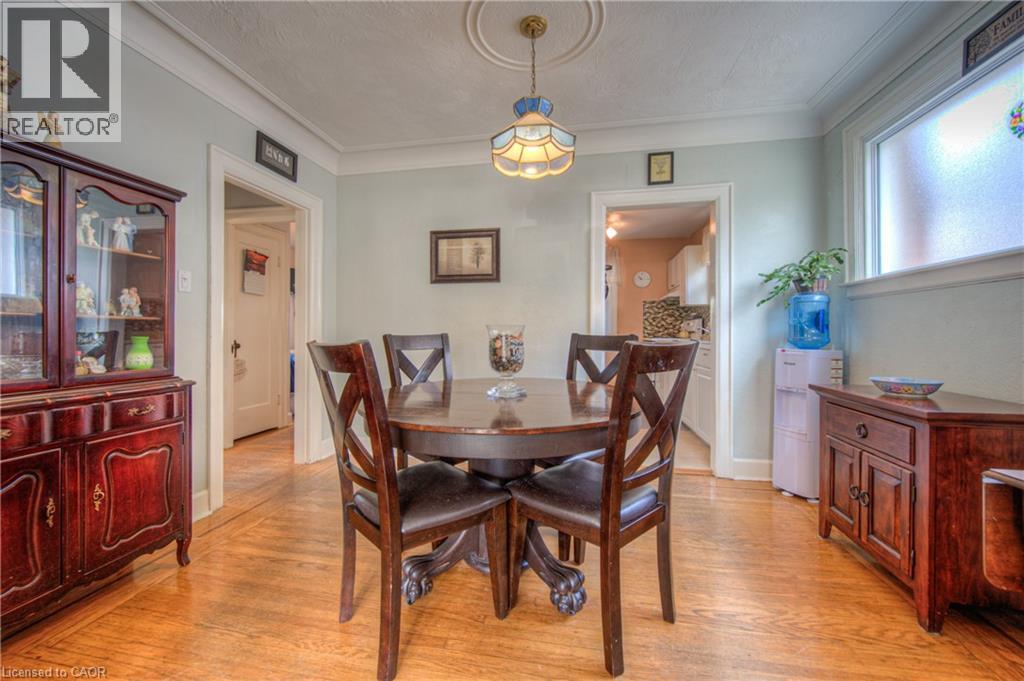 Photo 12 of 14 Barons Avenue S, Hamilton ON