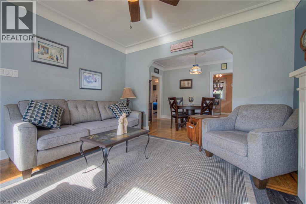 Photo 10 of 14 Barons Avenue S, Hamilton ON