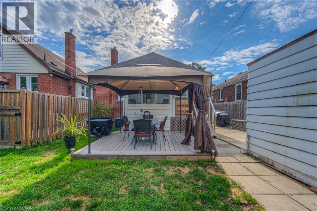 Photo 37 of 14 Barons Avenue S, Hamilton ON