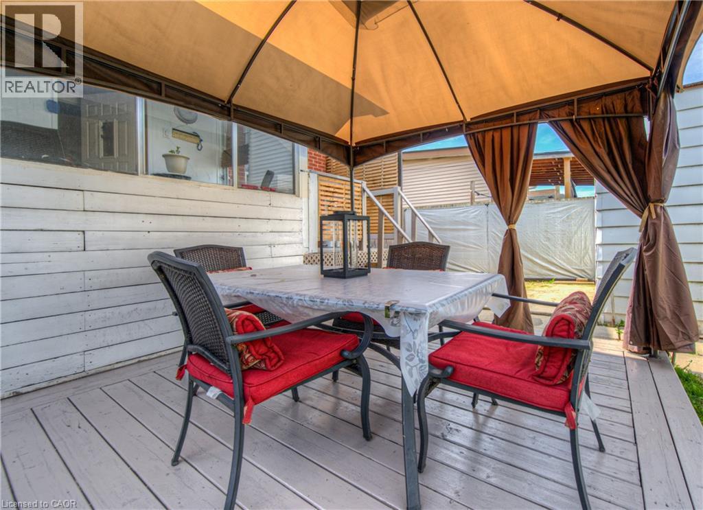 Photo 42 of 14 Barons Avenue S, Hamilton ON