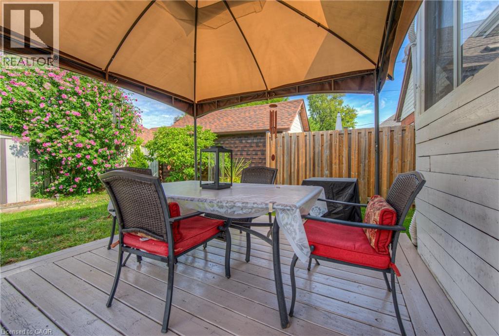Photo 43 of 14 Barons Avenue S, Hamilton ON