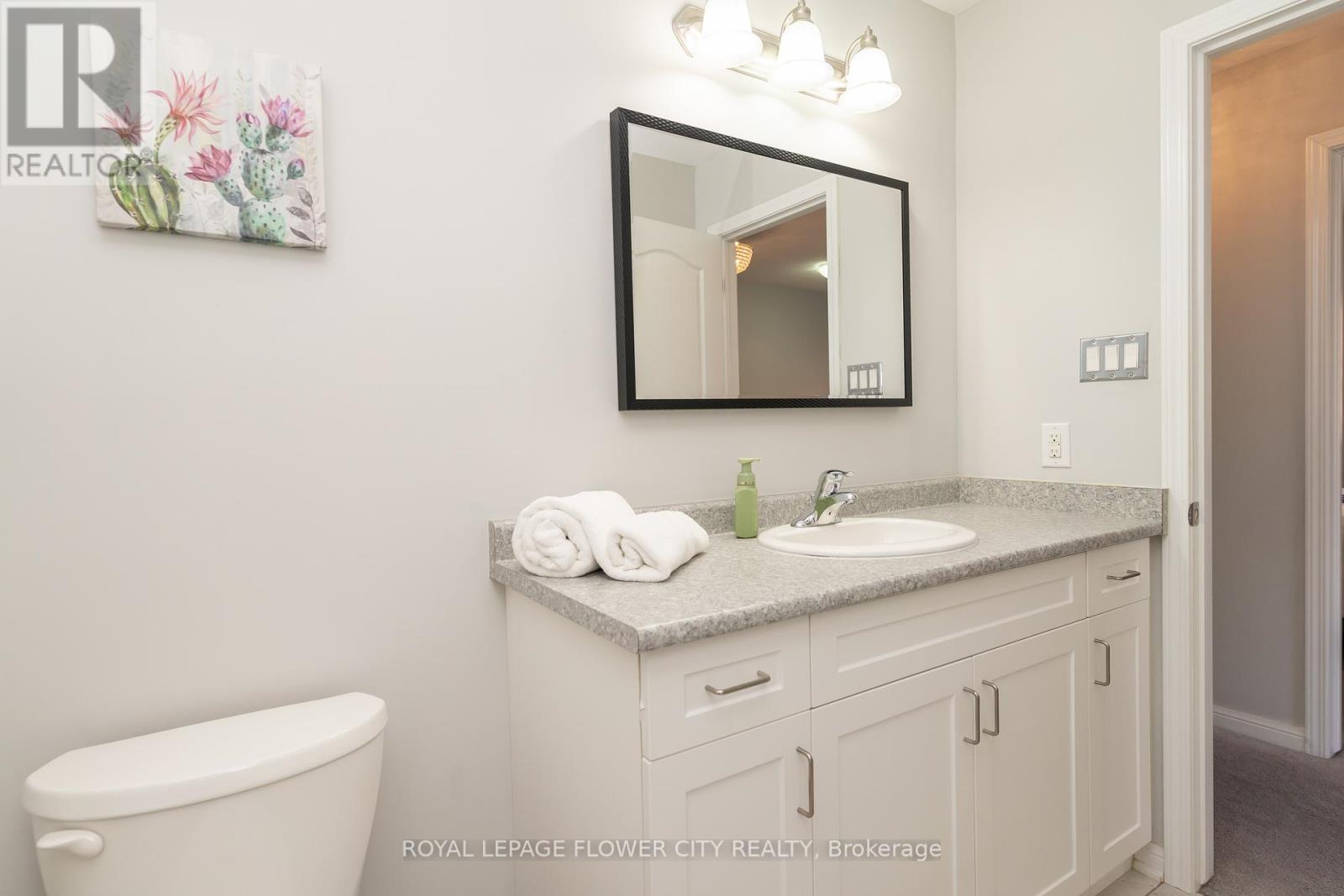 Photo 18 of 115 Vanhorne Close, Brampton ON
