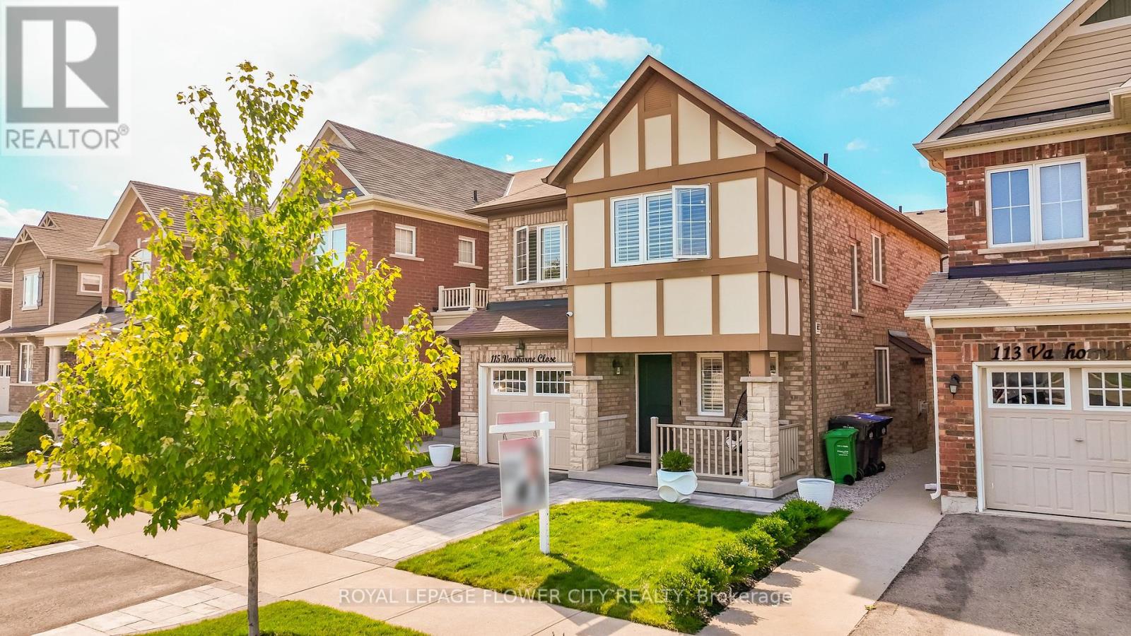 Photo 2 of 115 Vanhorne Close, Brampton ON