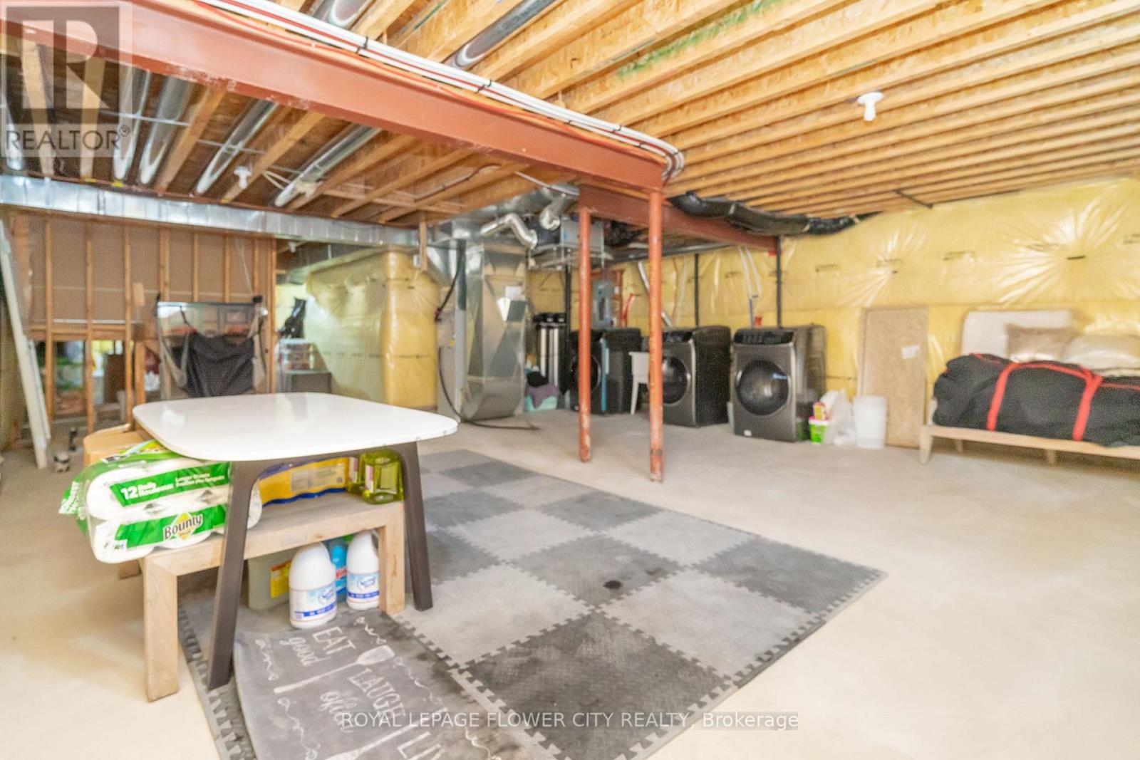 Photo 22 of 115 Vanhorne Close, Brampton ON