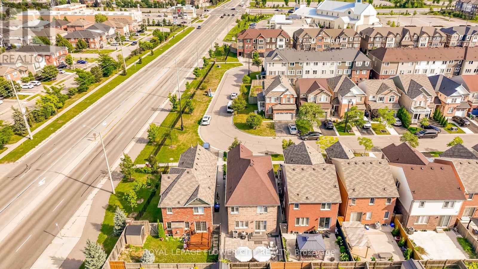 Photo 28 of 115 Vanhorne Close, Brampton ON