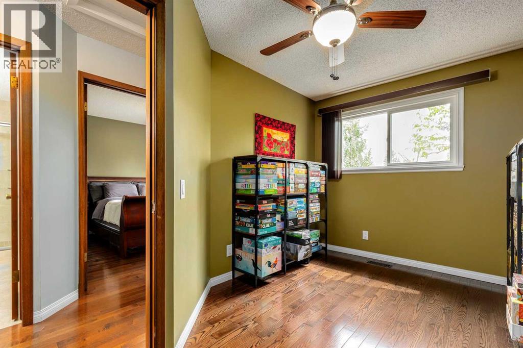 Photo 16 of 103 Macewan Park Road Nw, Calgary AB