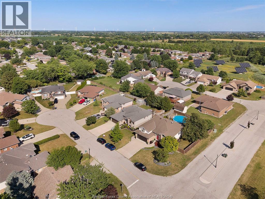 Photo 41 of 5 Diane D Street, Cottam ON